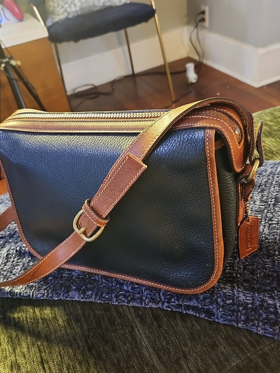 Coach Handbags - Coach Richmond Bag Vintage Pebbled Leather Crossbody Bag Black/Brown 1992 Italy!